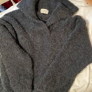 Universal Thread Fuzzy Sweater with Collar